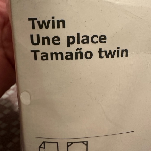 Nattjasmin twin emerald colored sheet set. Flat fitted and pillowcase included. - Picture 2 of 5